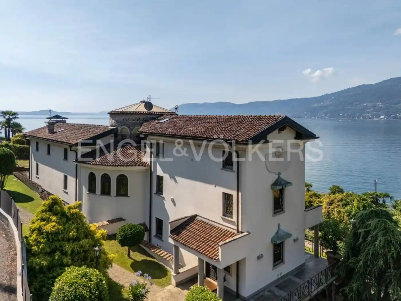 Villa in vendita a Verbania