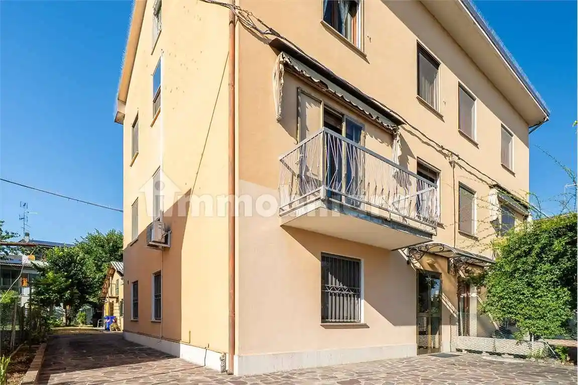 Casa indipendente in vendita a Carpi