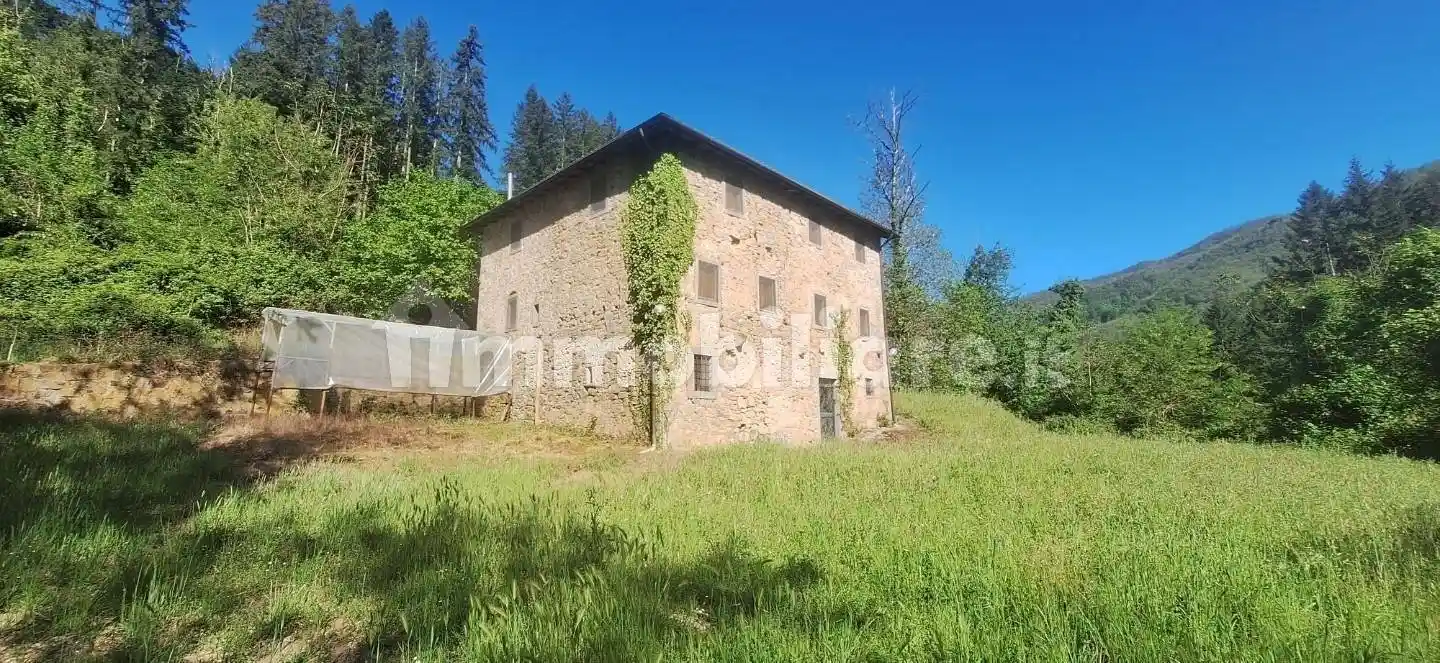 Rustico - Casale in vendita a Bagni di Lucca