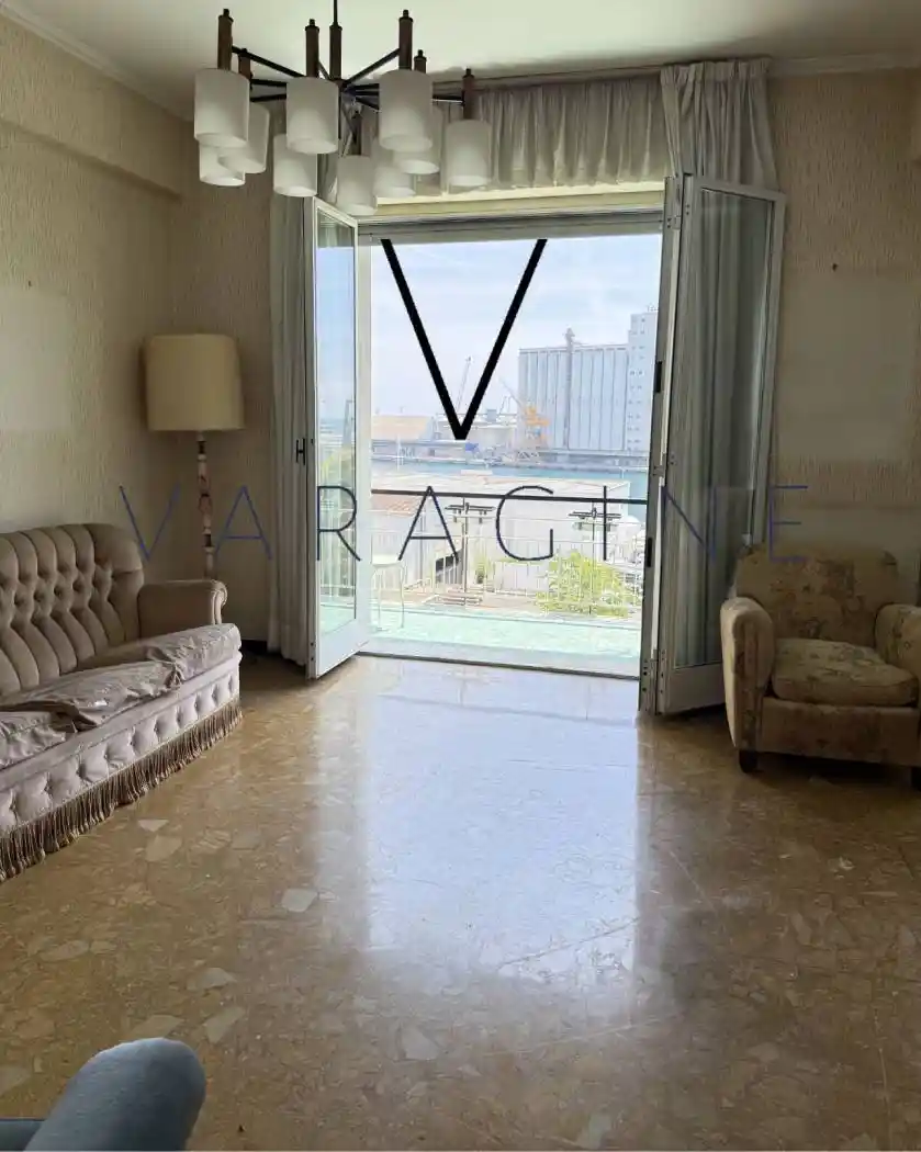 Appartamento in vendita a Savona