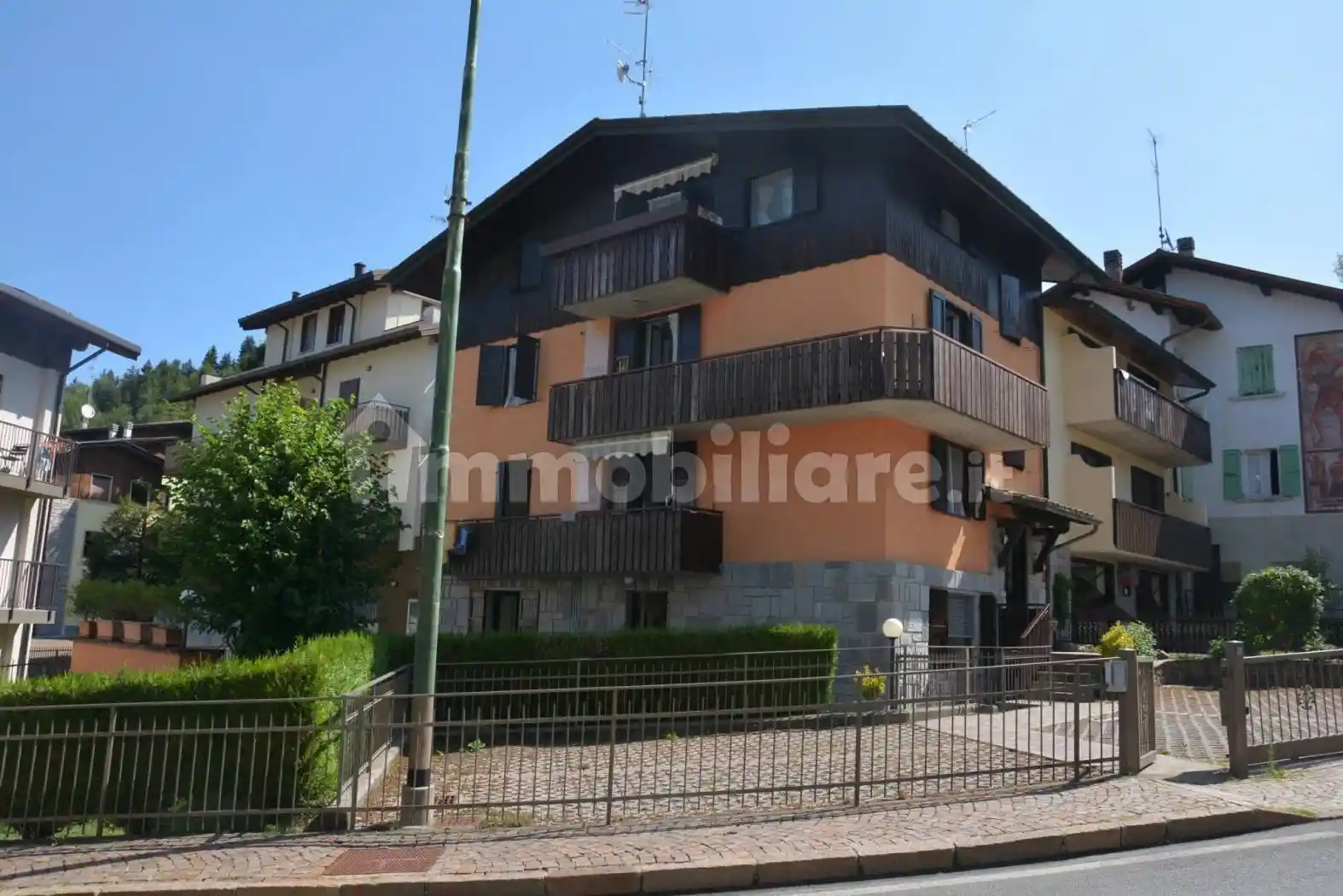 Appartamento in vendita a Selvino