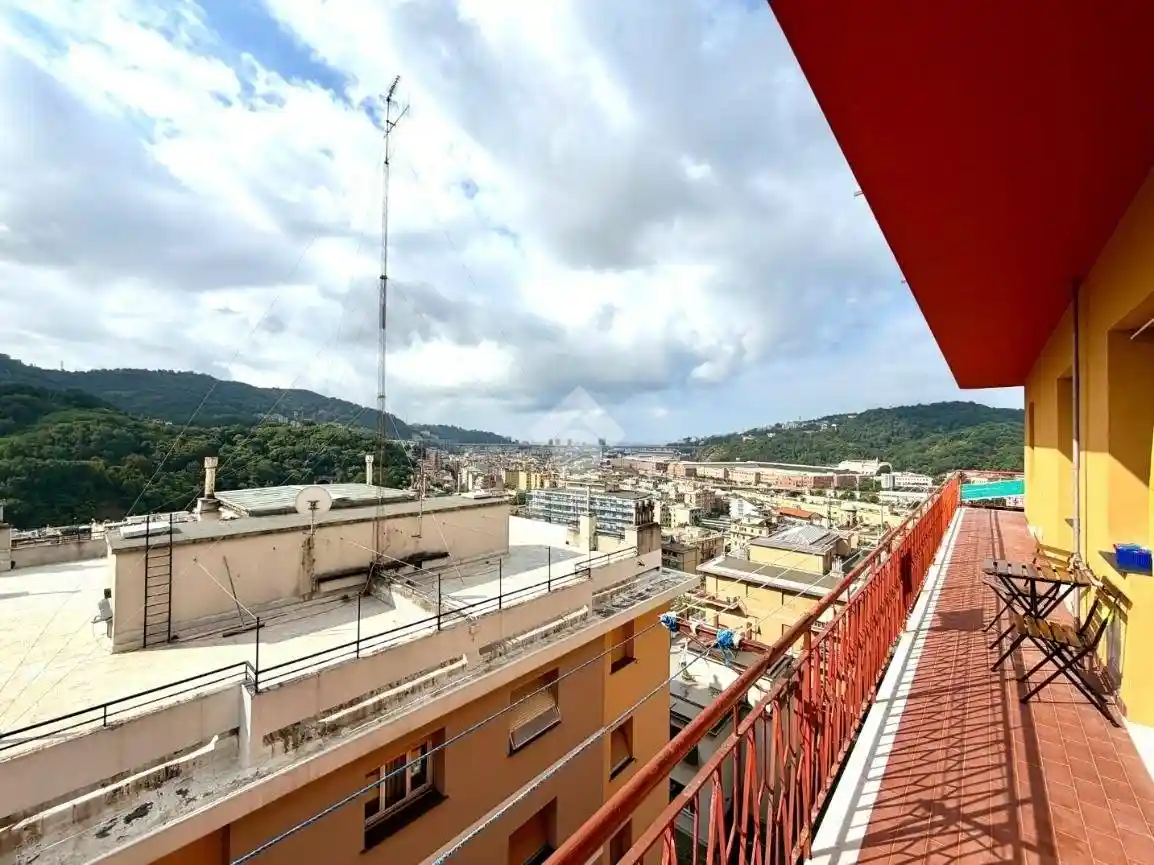 Appartamento in vendita a Genova