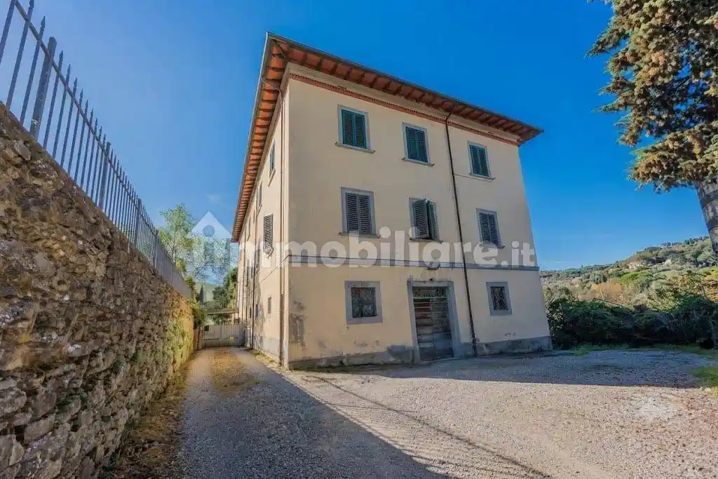 Villa in vendita a Arezzo