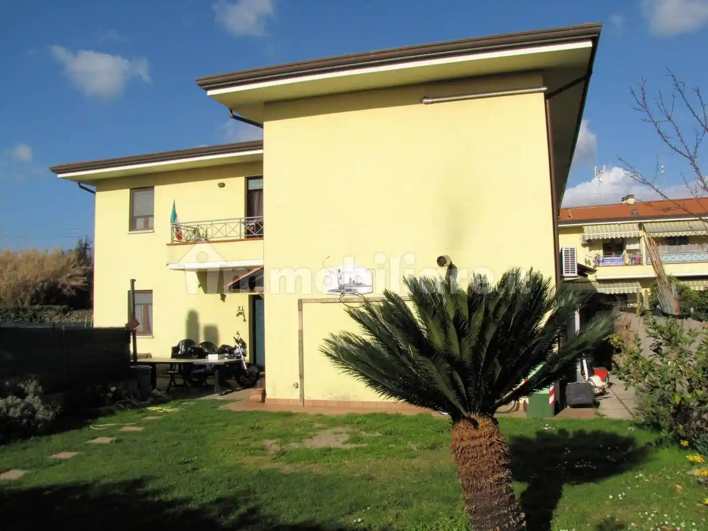 Villetta a schiera in vendita a Massa
