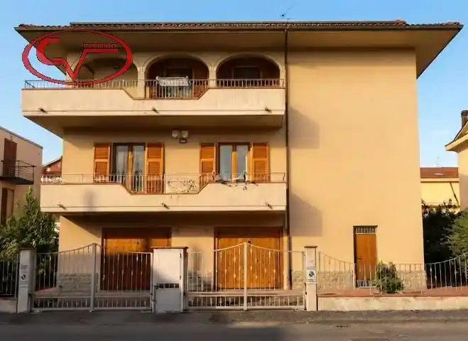 Villa in vendita a Montevarchi