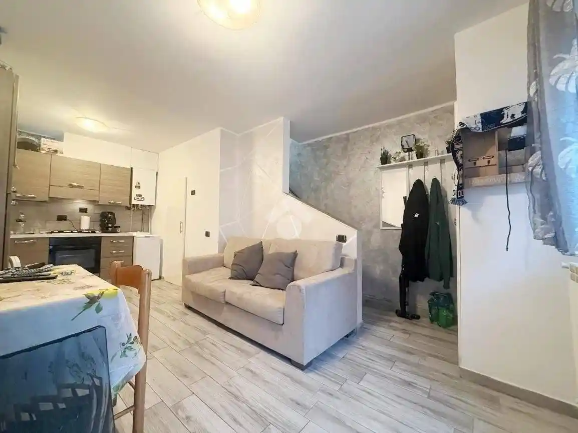 Appartamento in vendita a Turate