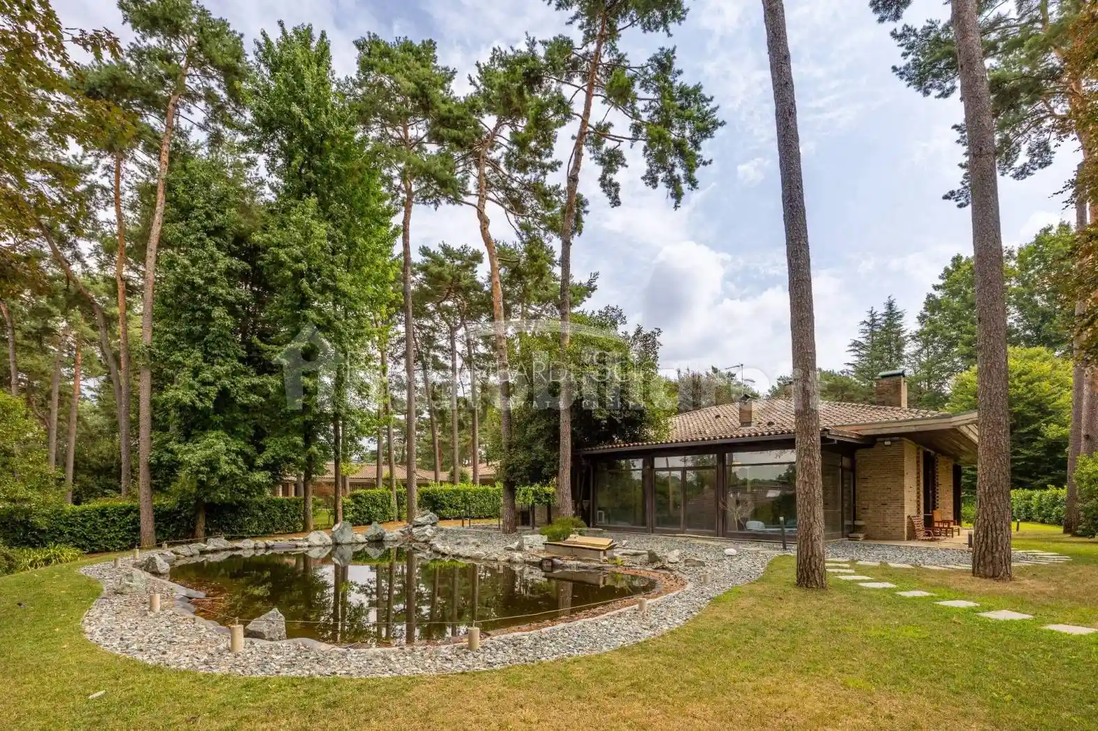 Villa in vendita a Appiano Gentile