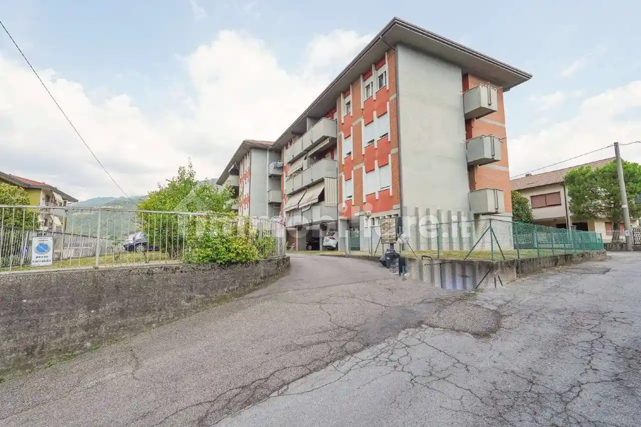 Appartamento in vendita a Casnigo