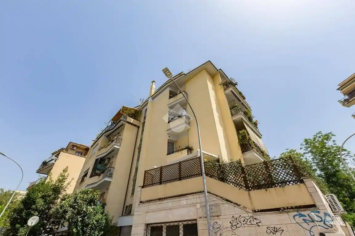 Appartamento in vendita a Roma