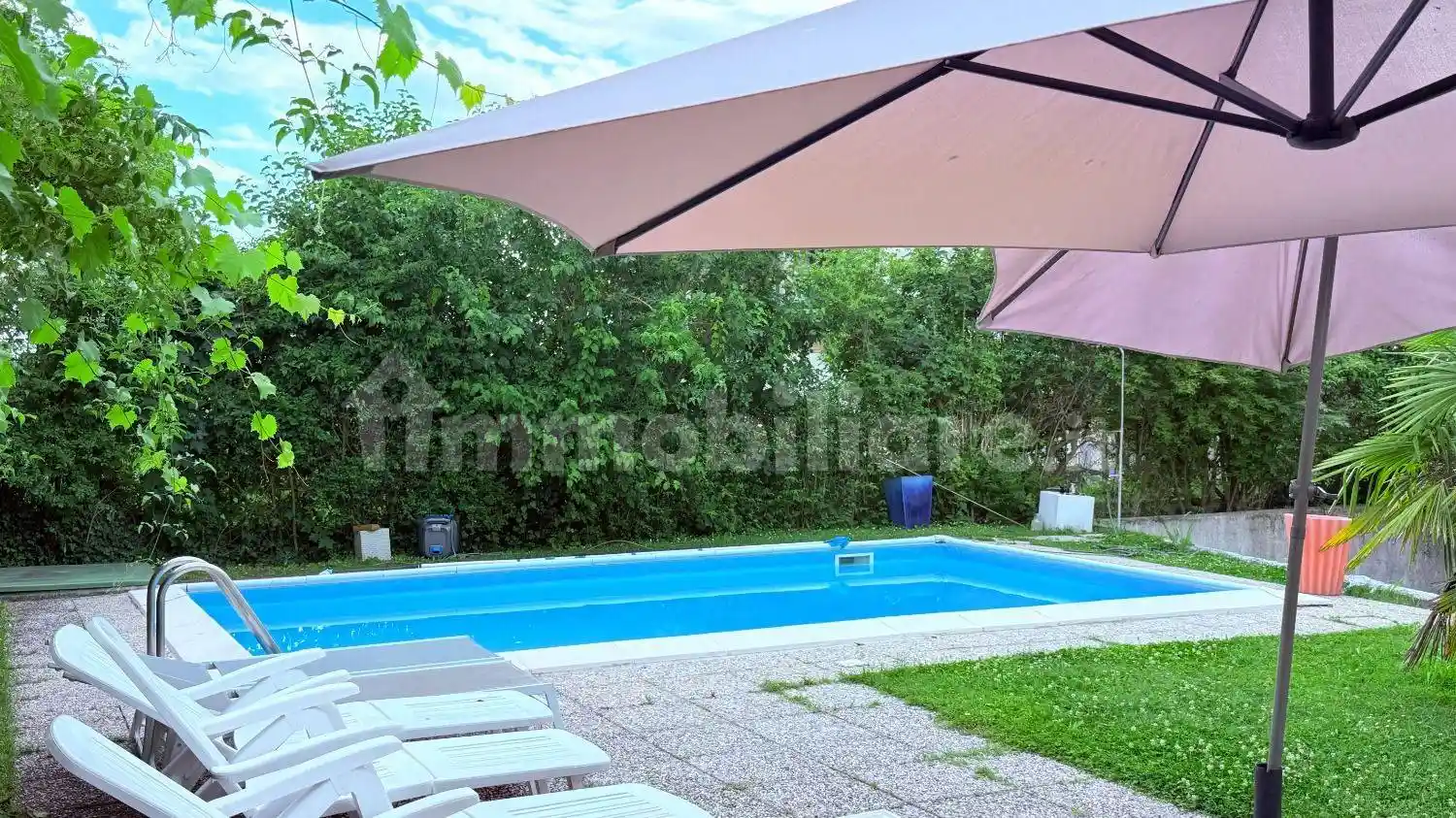 Villa in vendita a Calendasco