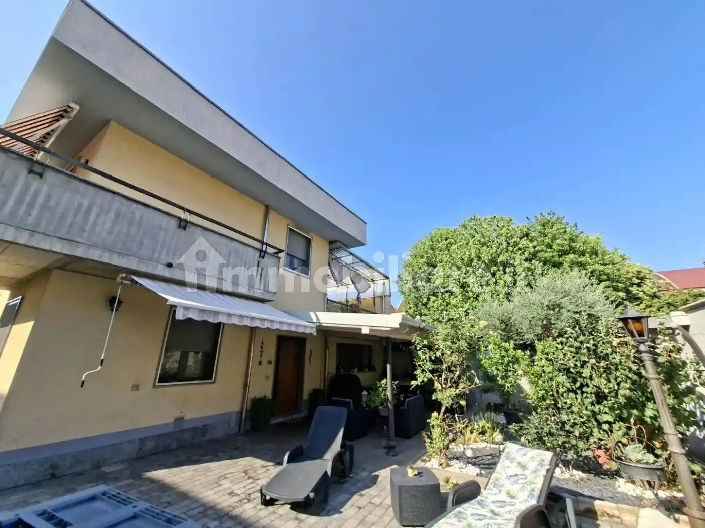 Villa in vendita a Abbiategrasso
