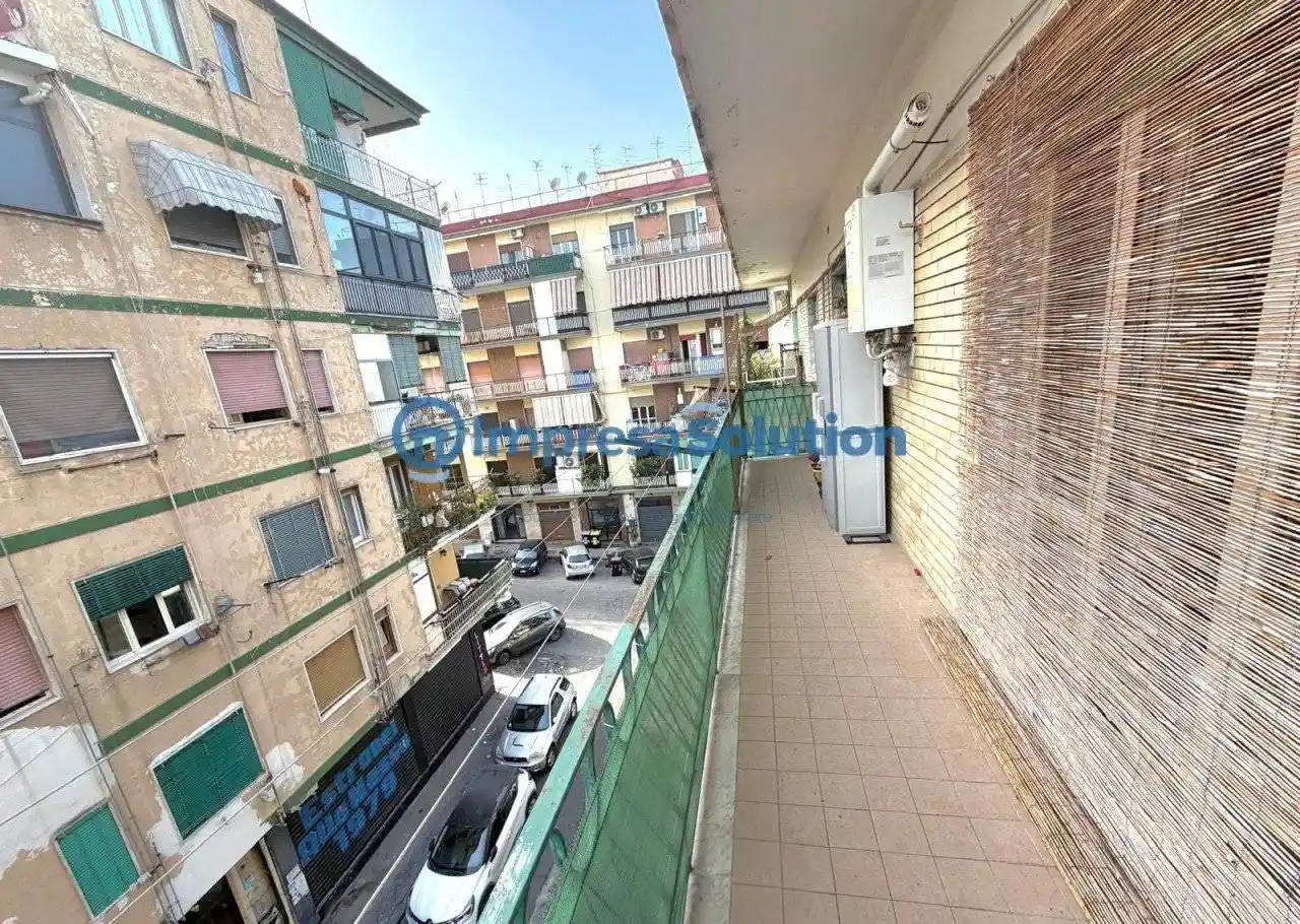 Appartamento in affitto a Napoli