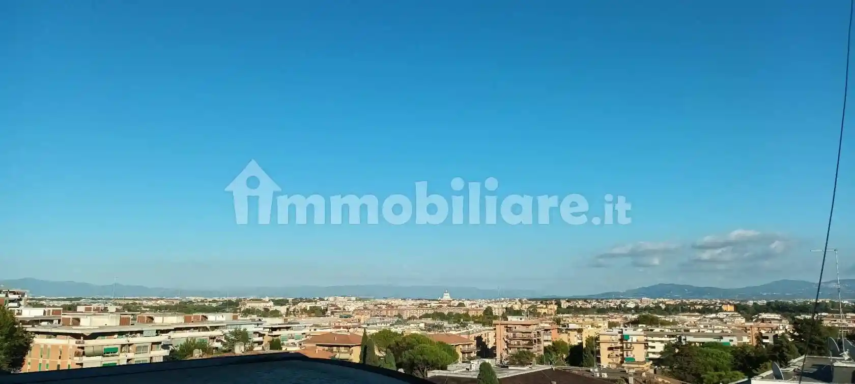 Appartamento in vendita a Roma