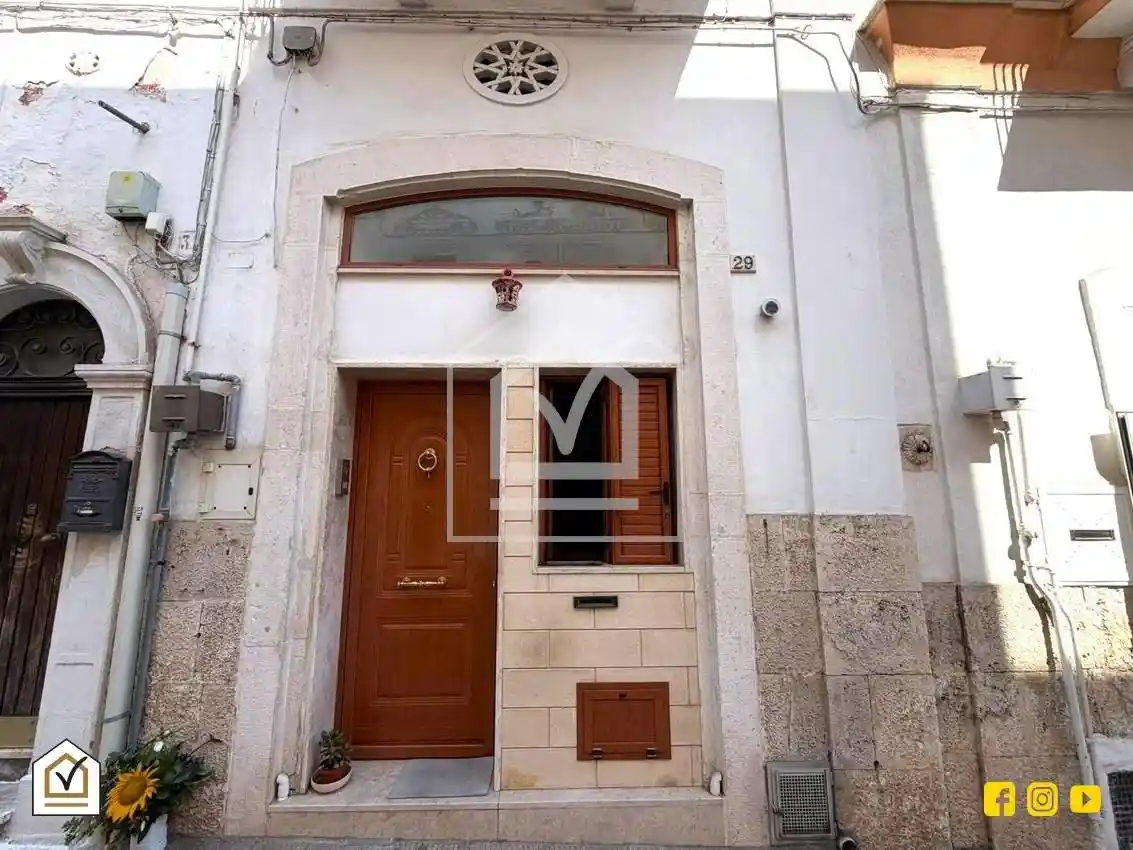 Casa indipendente in vendita a Mola di Bari