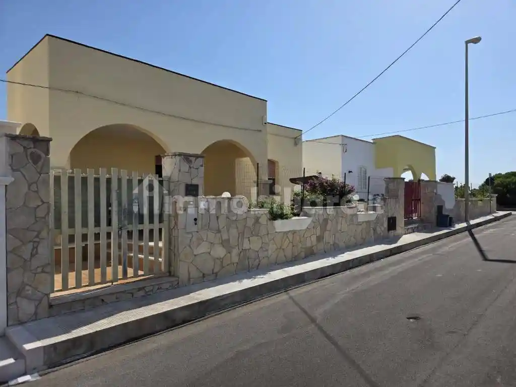 Casa indipendente in vendita a Salve