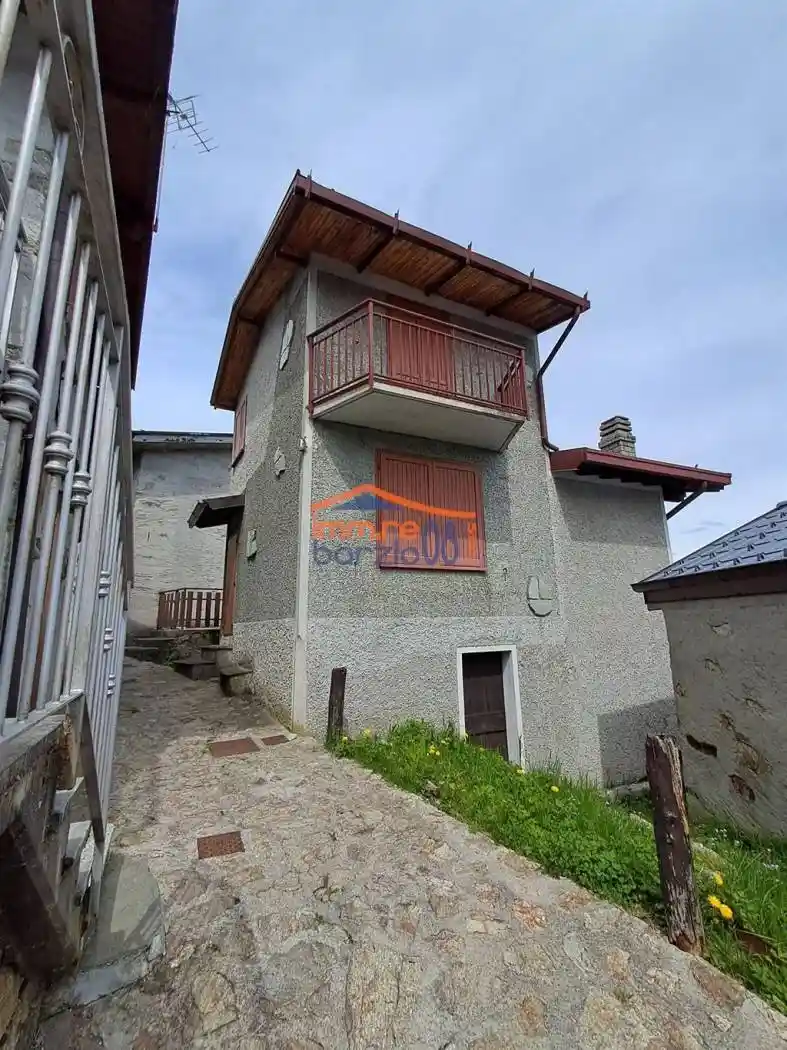 Casa indipendente in vendita a Casargo