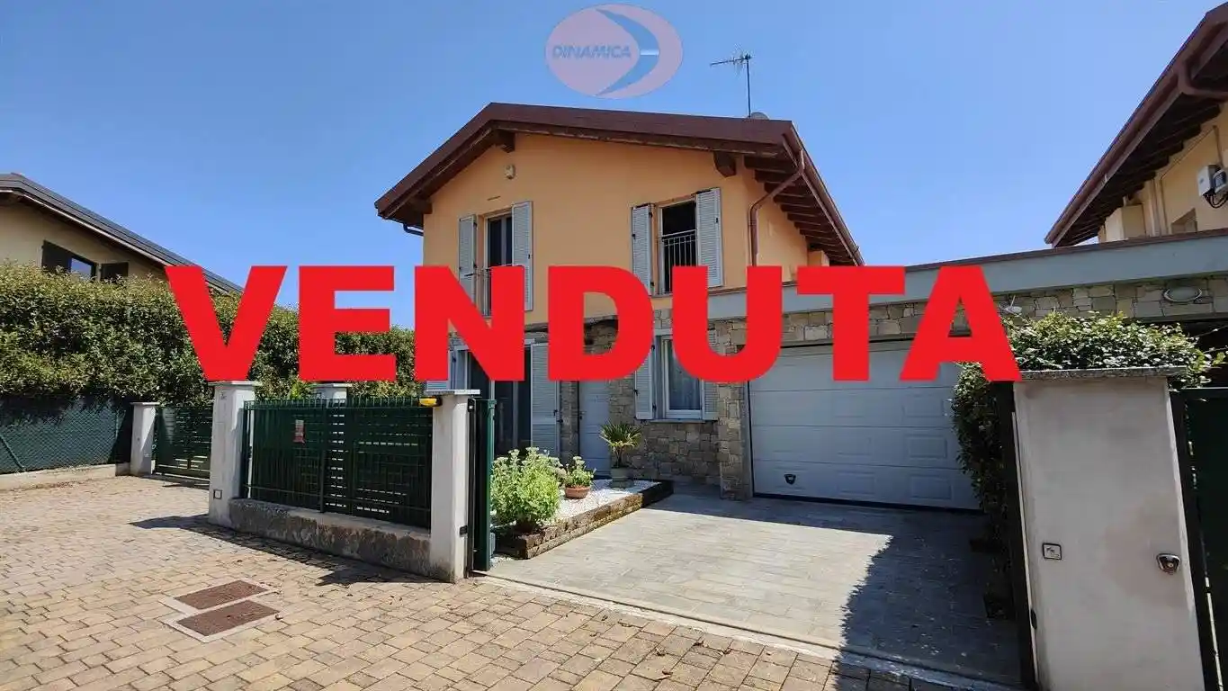 Villa in vendita a Casatenovo