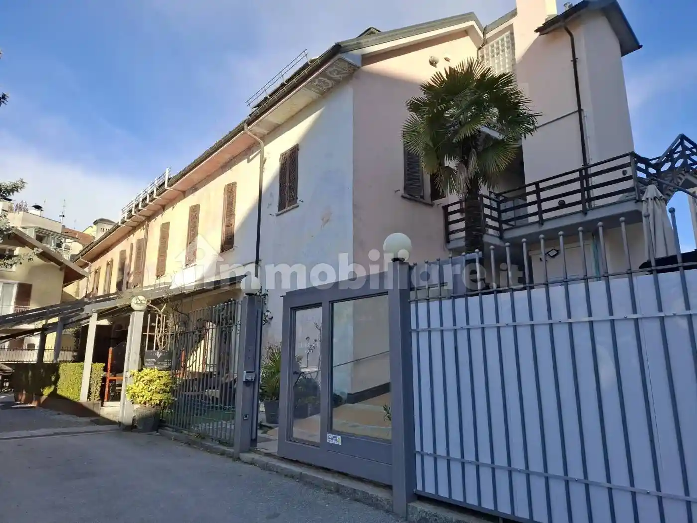 Palazzo - Edificio in vendita a Domodossola