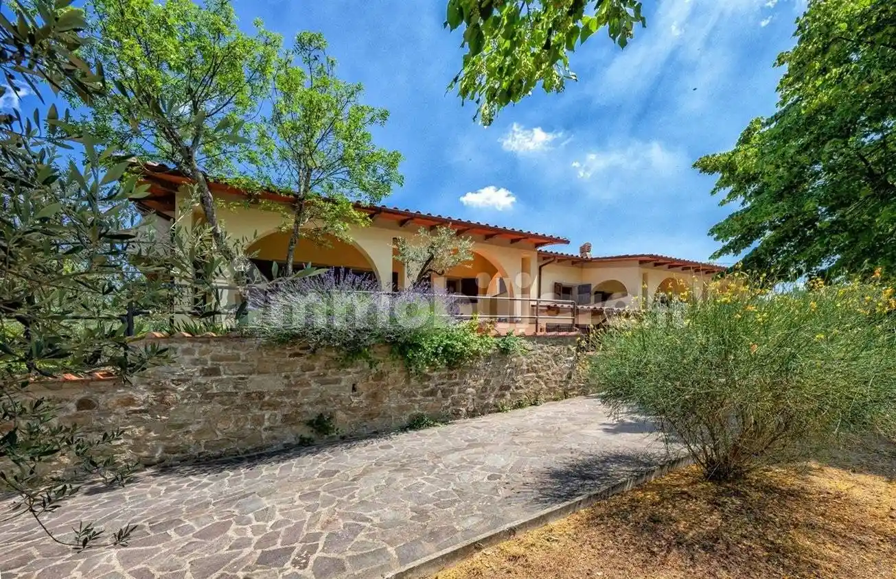 Villa in vendita a Loro Ciuffenna