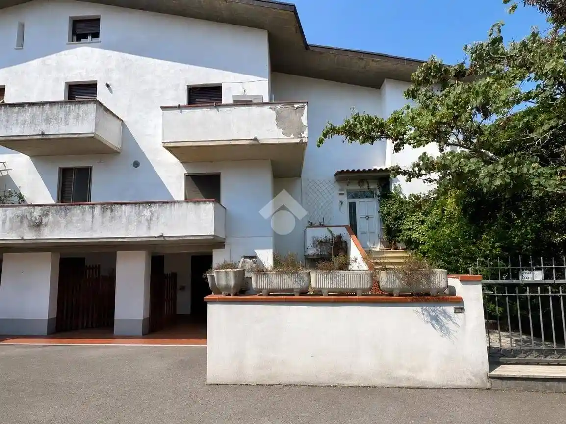 Villa in vendita a Pisa