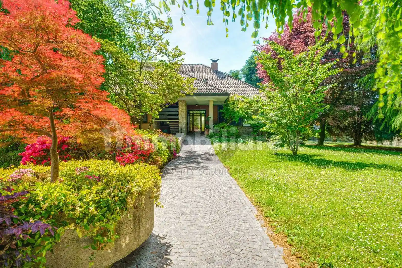 Villa in vendita a Gorla Minore