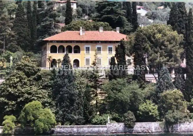 Appartamento in vendita a Gardone Riviera