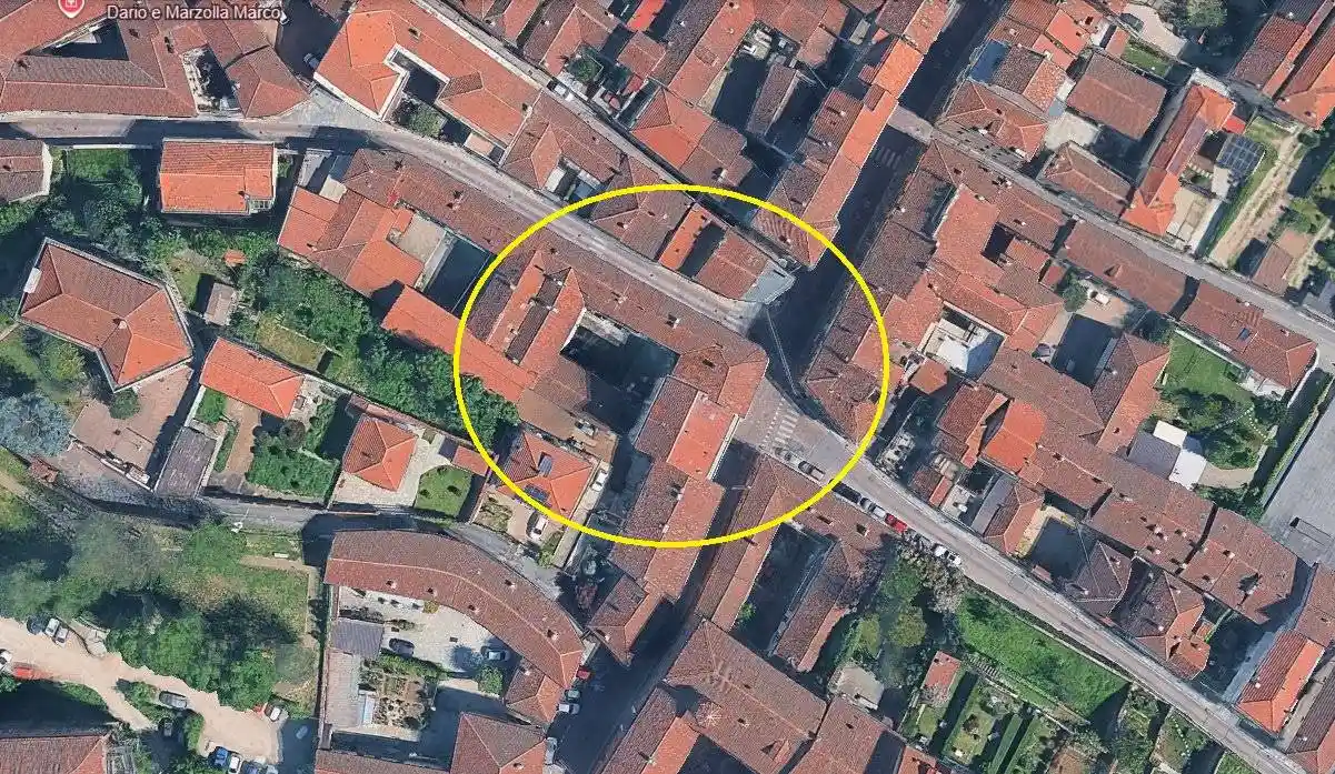 Palazzo - Edificio in vendita a Chieri