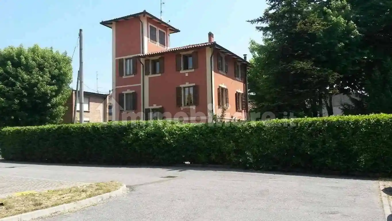 Villa in vendita a Reggio Emilia