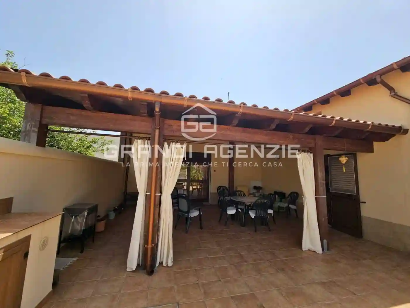 Villa - foto 2