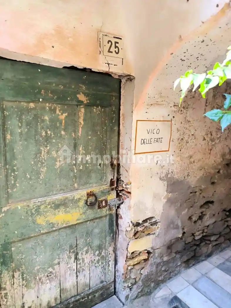 Casa indipendente in vendita a Diano San Pietro