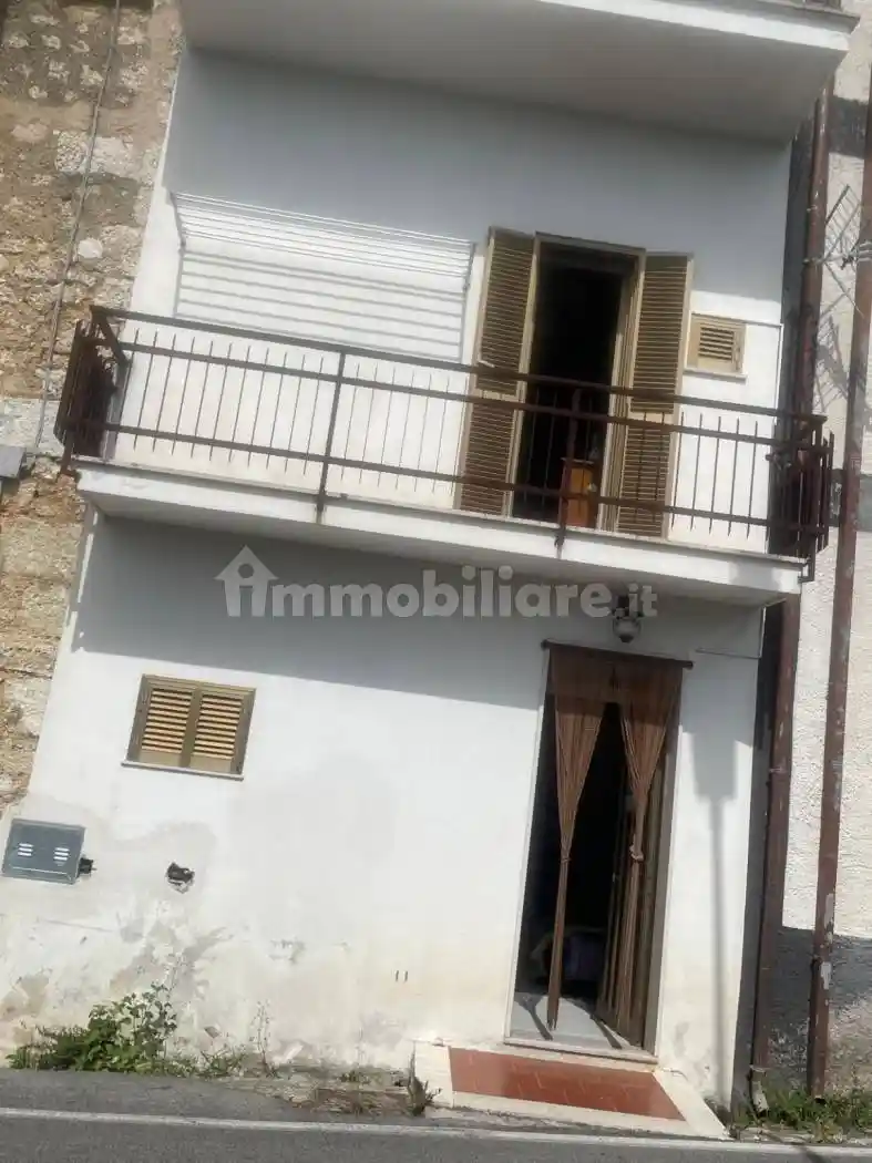 Appartamento in vendita a Campoli Appennino