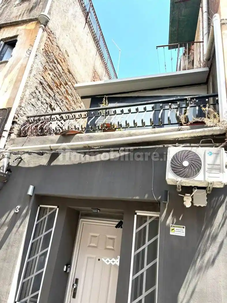 Casa indipendente in vendita a Catania