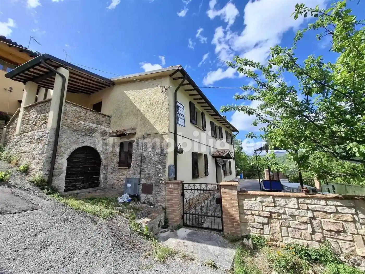 Casa indipendente in vendita a Nocera Umbra