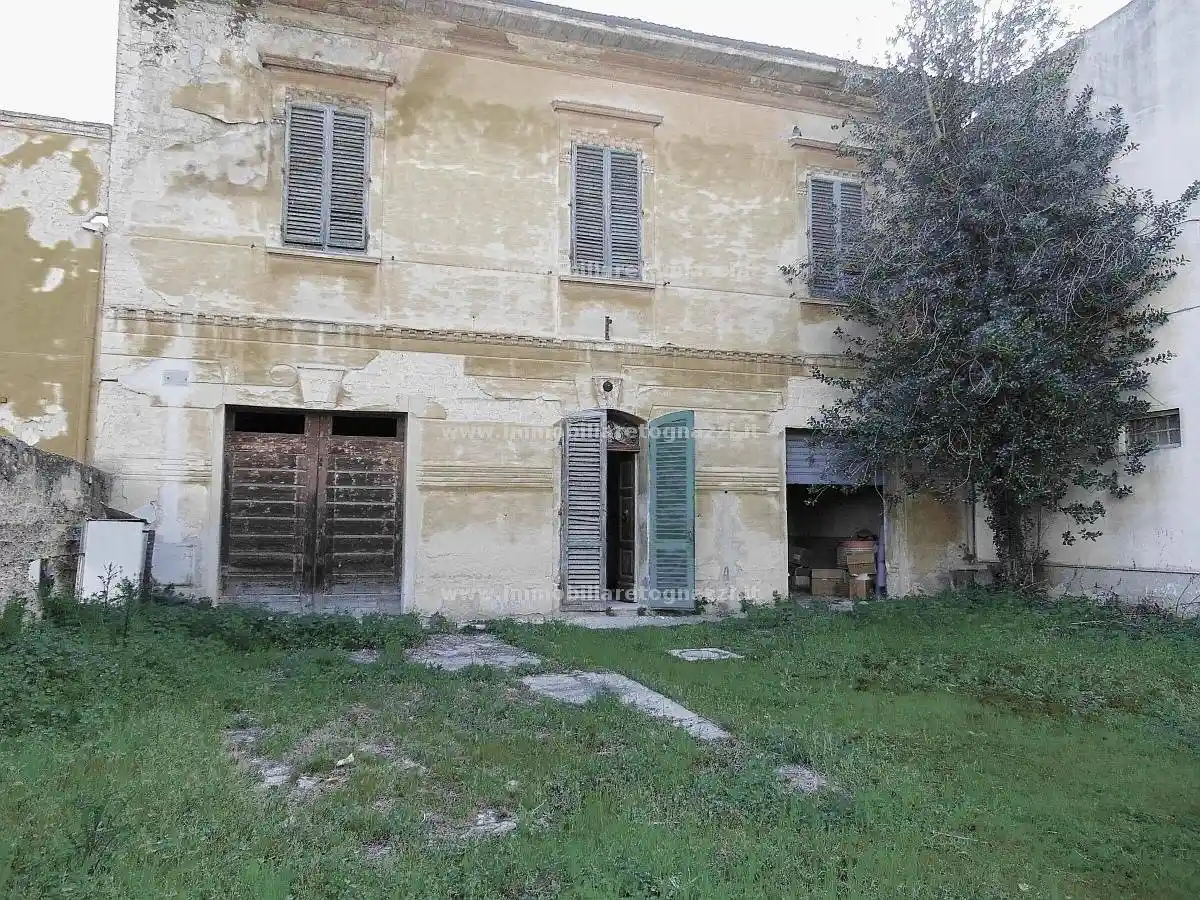 Villa in vendita a Certaldo
