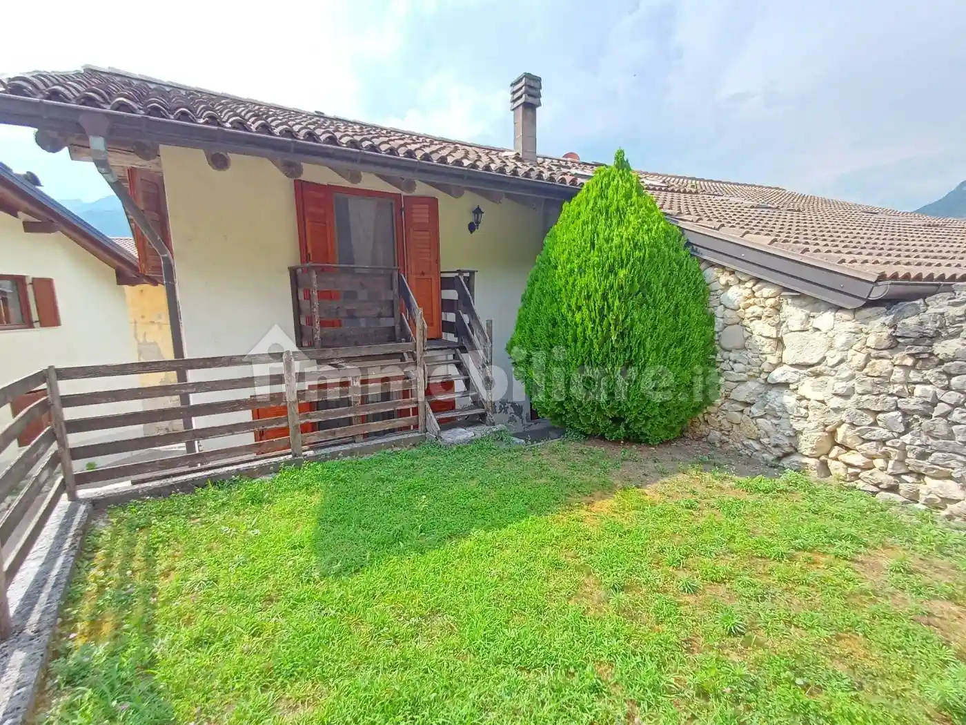 Casa indipendente in vendita a Besenello