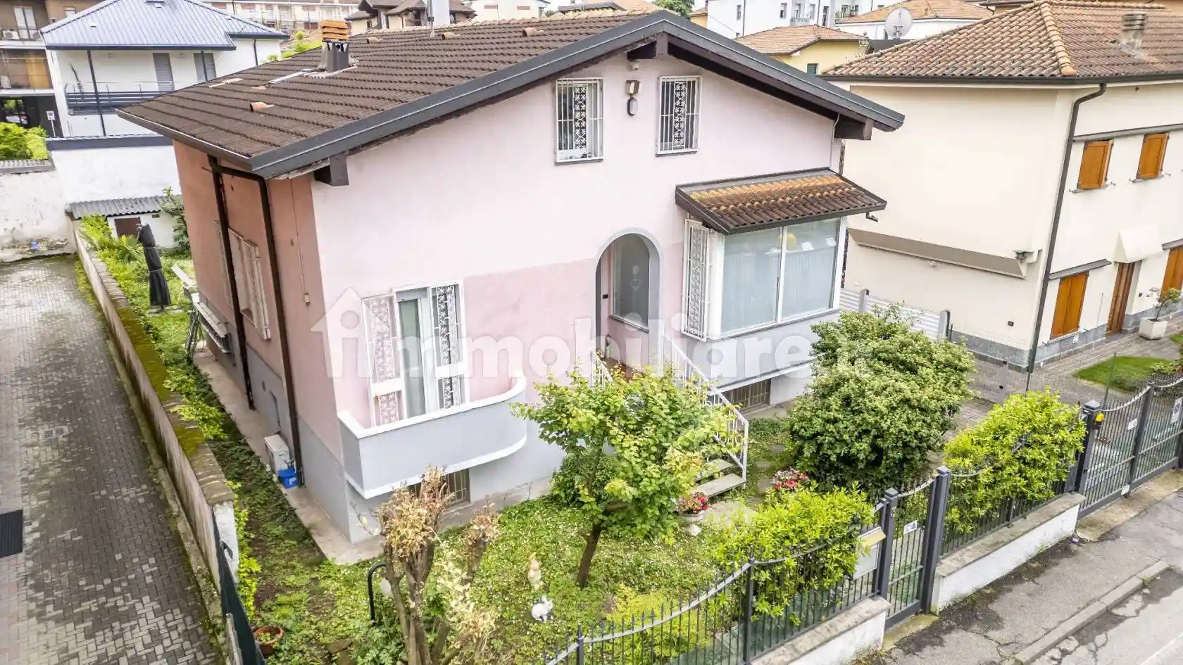 Villa in vendita a Arcore