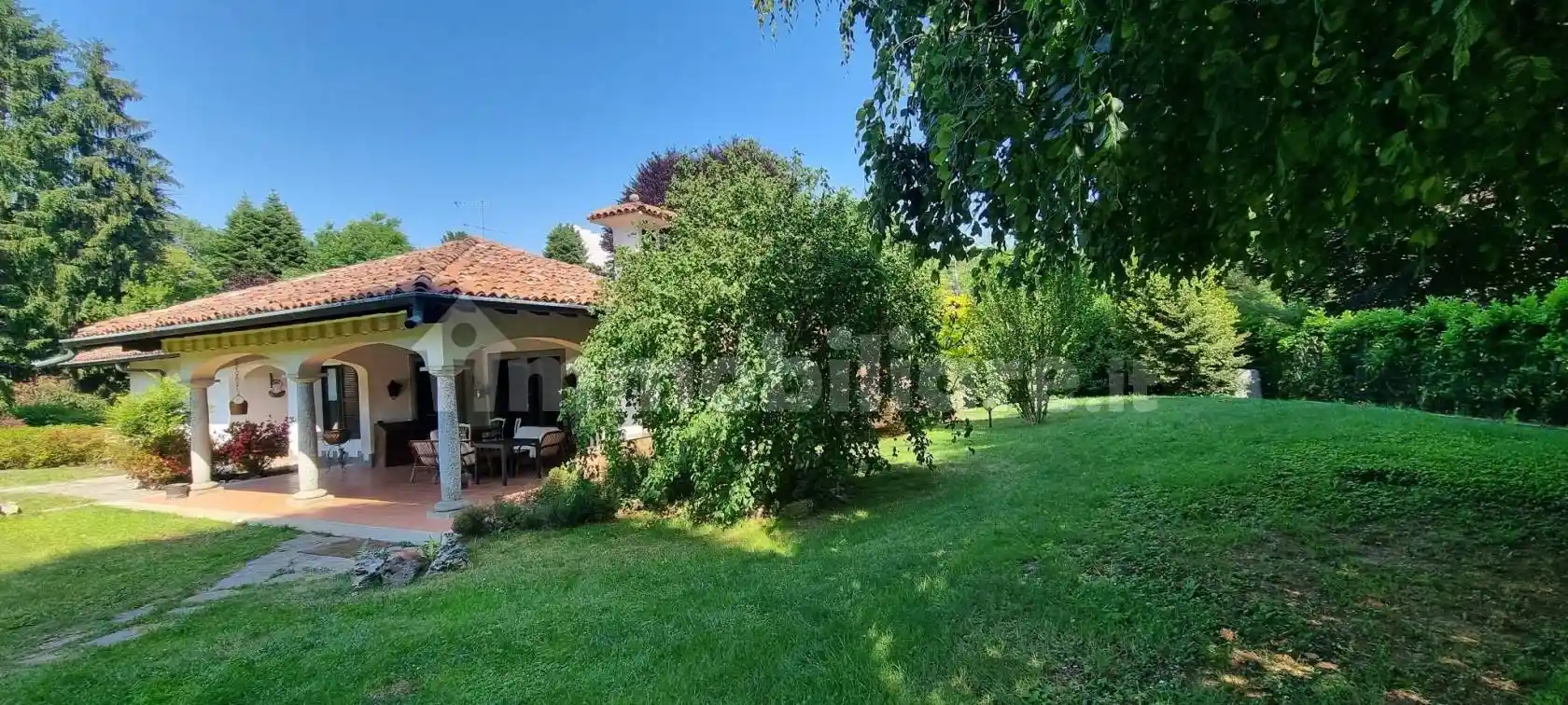 Villa in affitto a Cantù