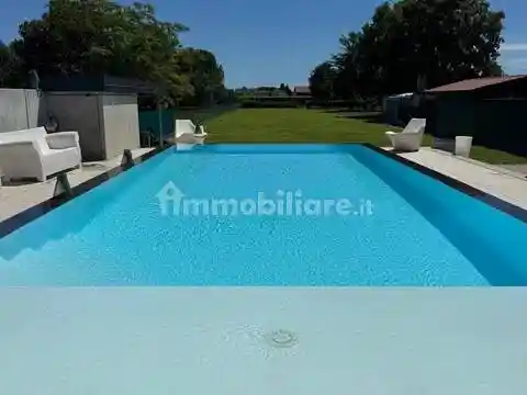 Villa in vendita a Latisana