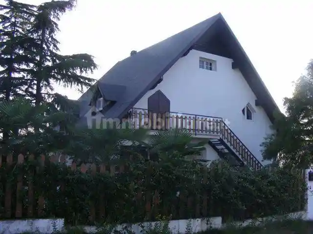 Villa in vendita a Serramazzoni