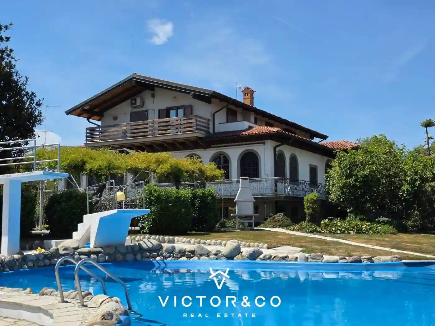 Villa - foto 2