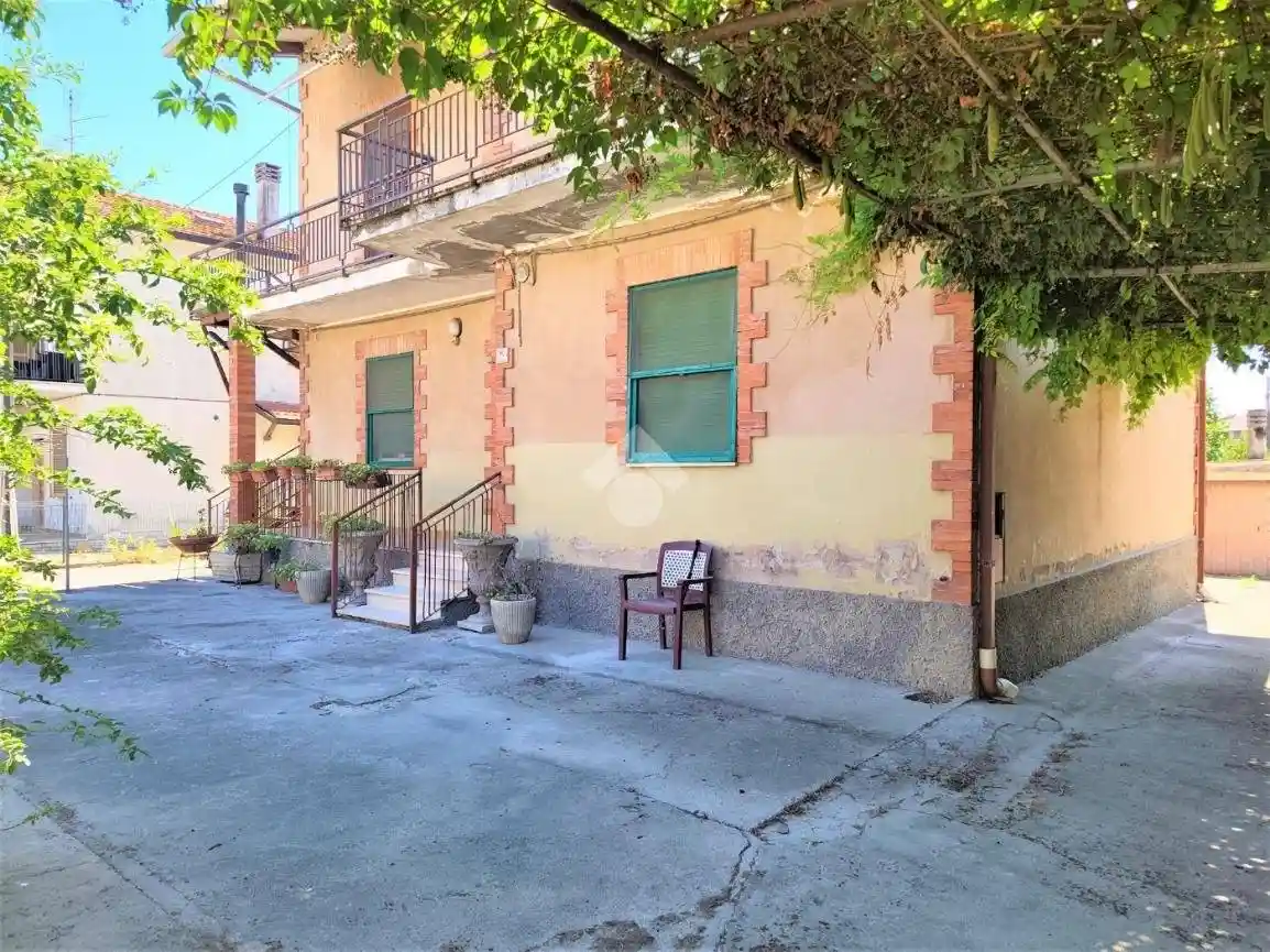 Casa indipendente in vendita a Perugia