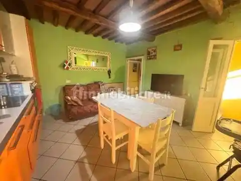 Villa in vendita a Carrara