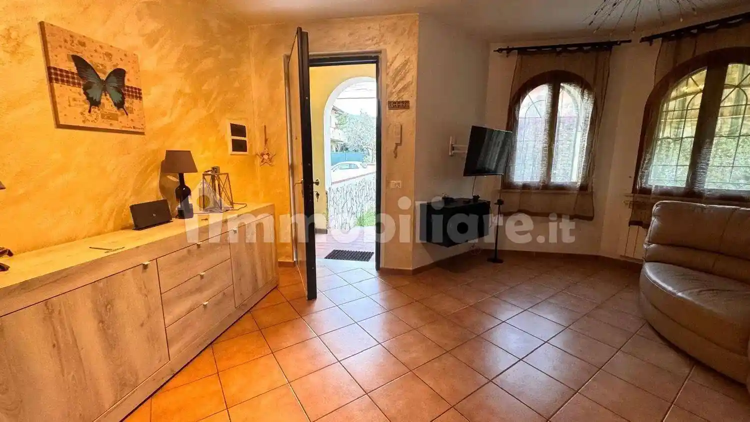 Villa in vendita a Luni