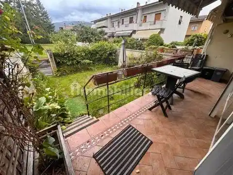 Villa in vendita a Luni