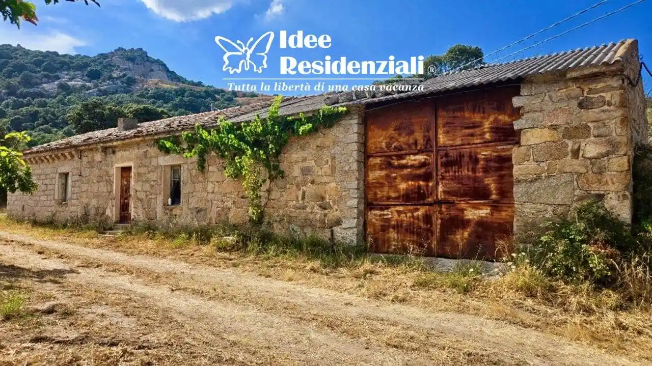 Rustico - Casale in vendita a Telti