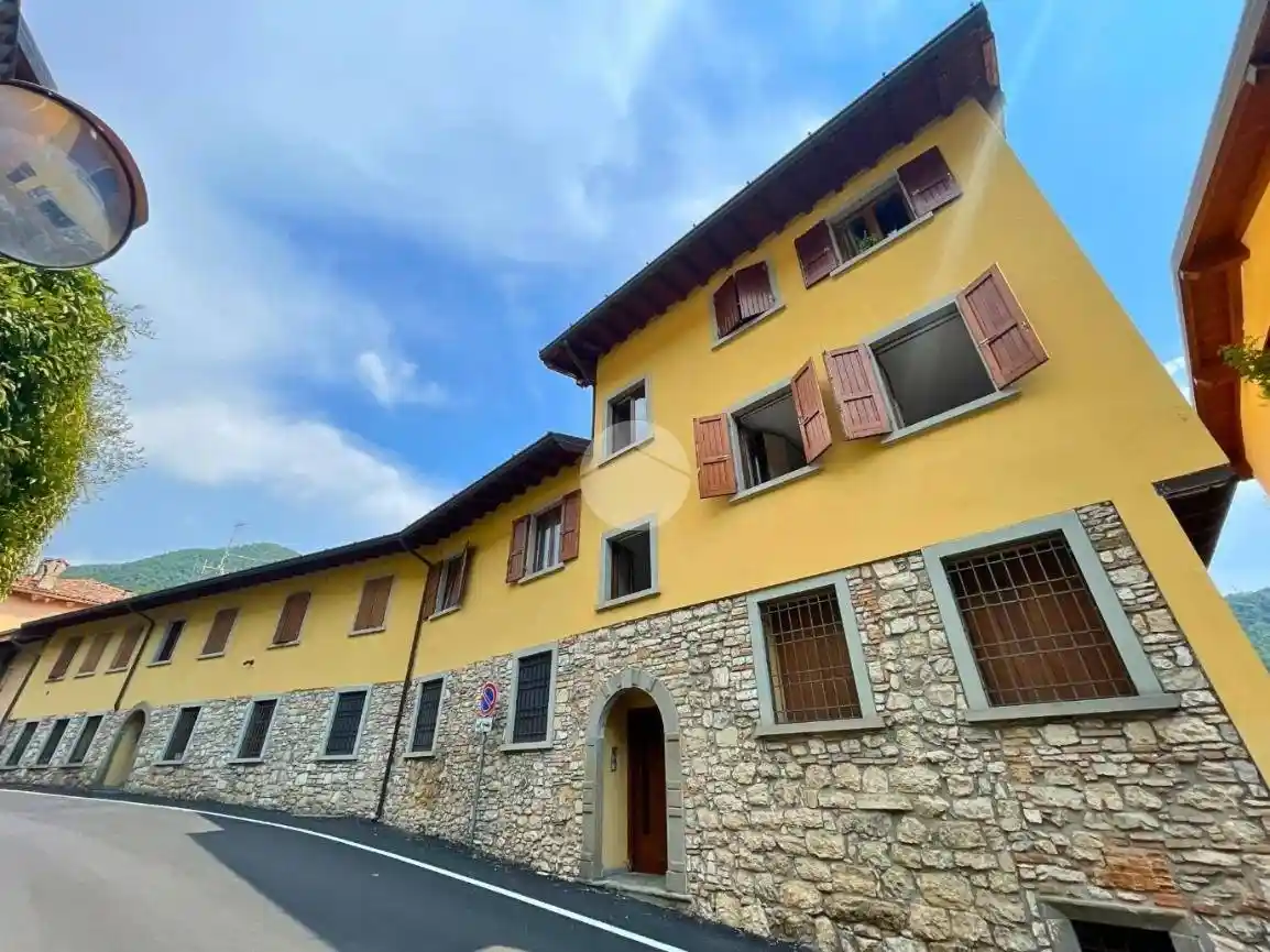 Appartamento in vendita a Viadanica