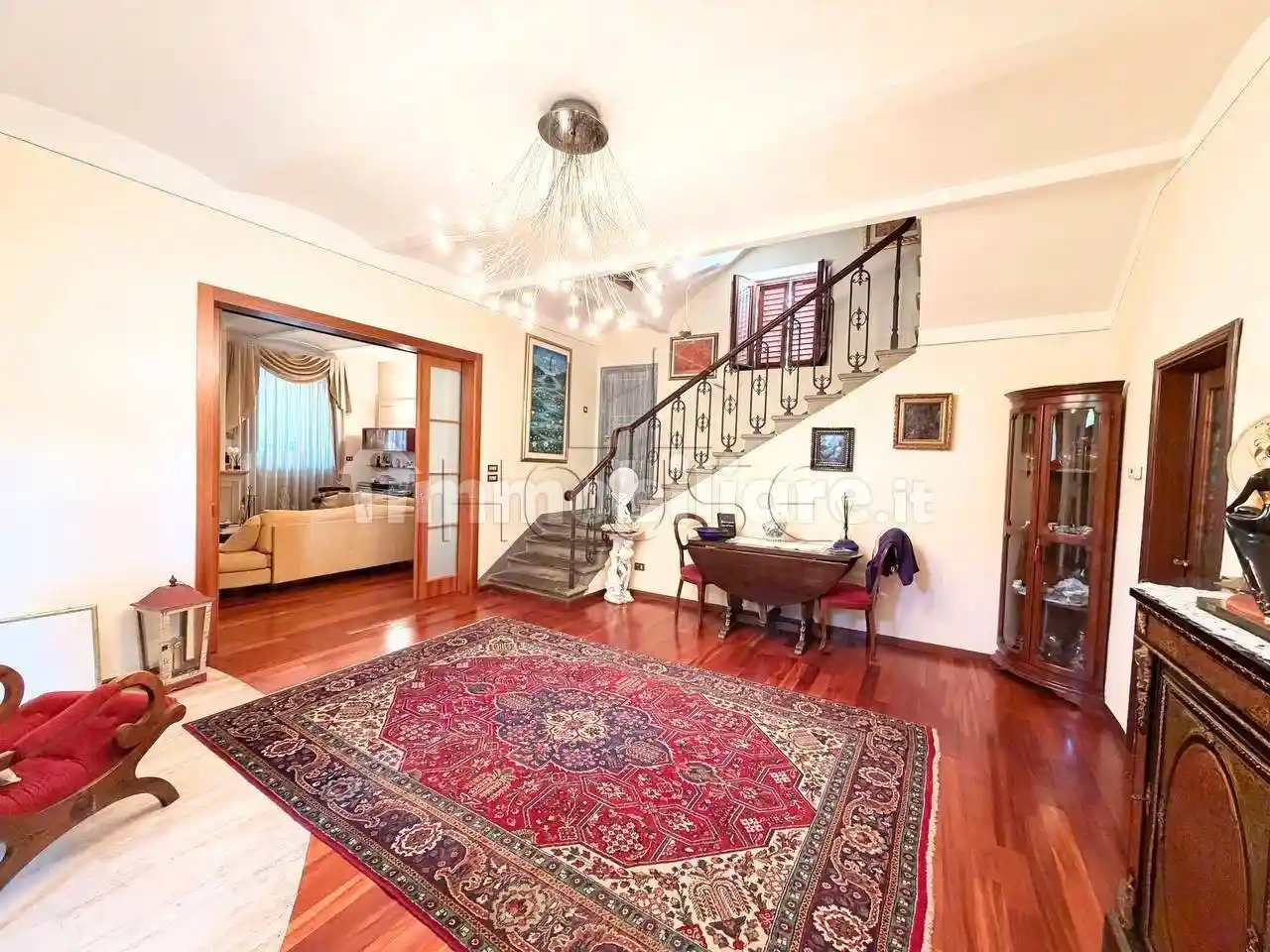 Villa in vendita a Arezzo