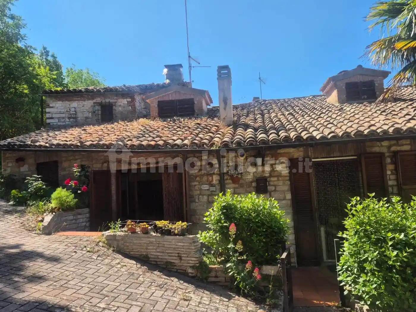 Casa indipendente in vendita a Sassoferrato