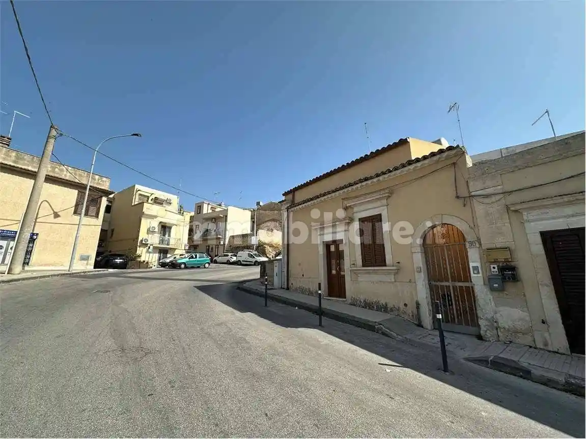 Appartamento in vendita a Noto