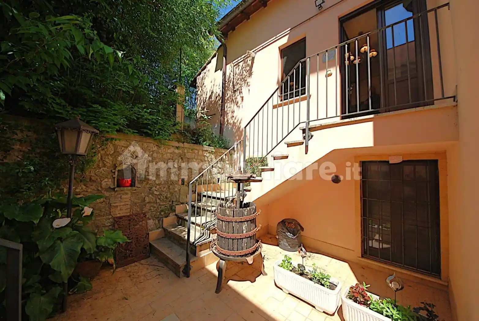 Appartamento in vendita a Ferentillo